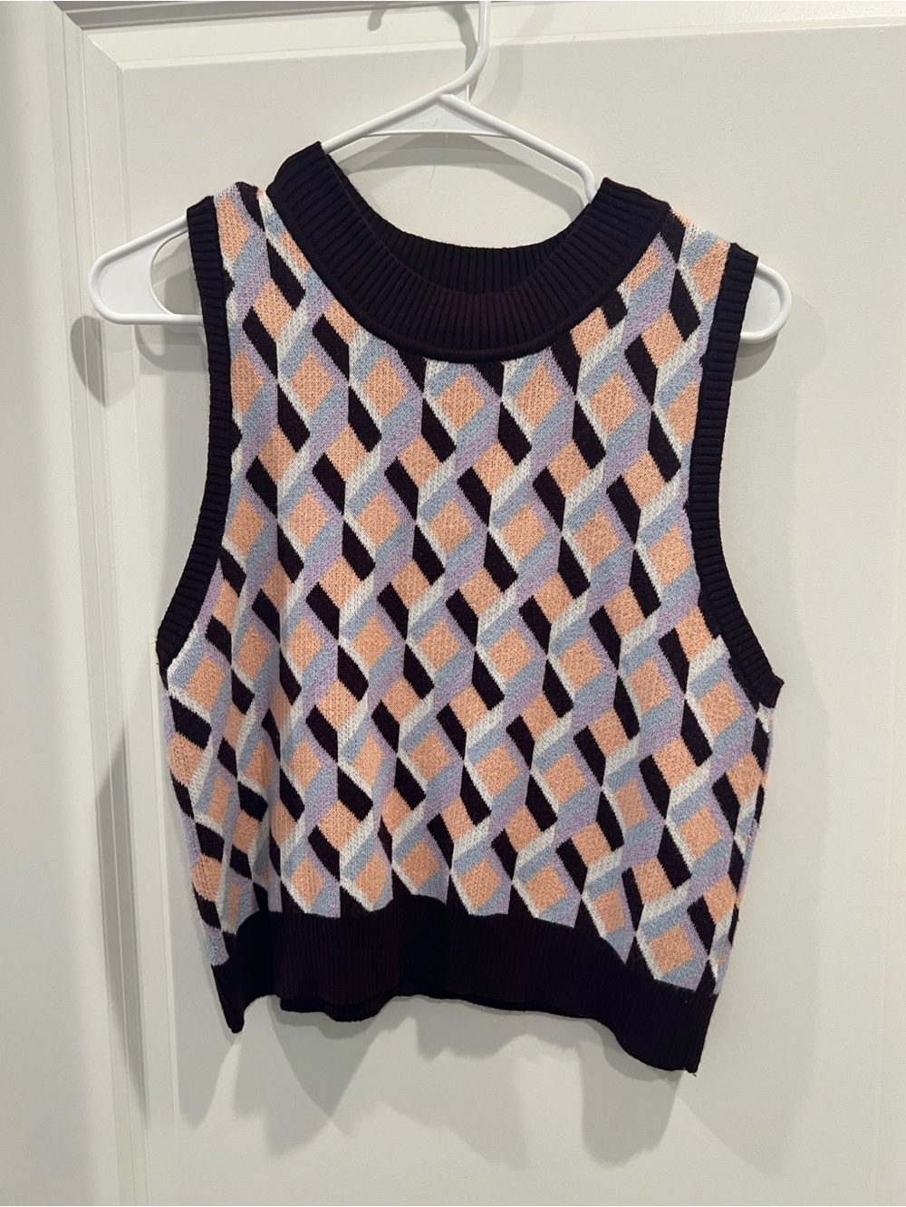 Forever 21 Geometric Knit Tank in Navy, Peach & Lavender